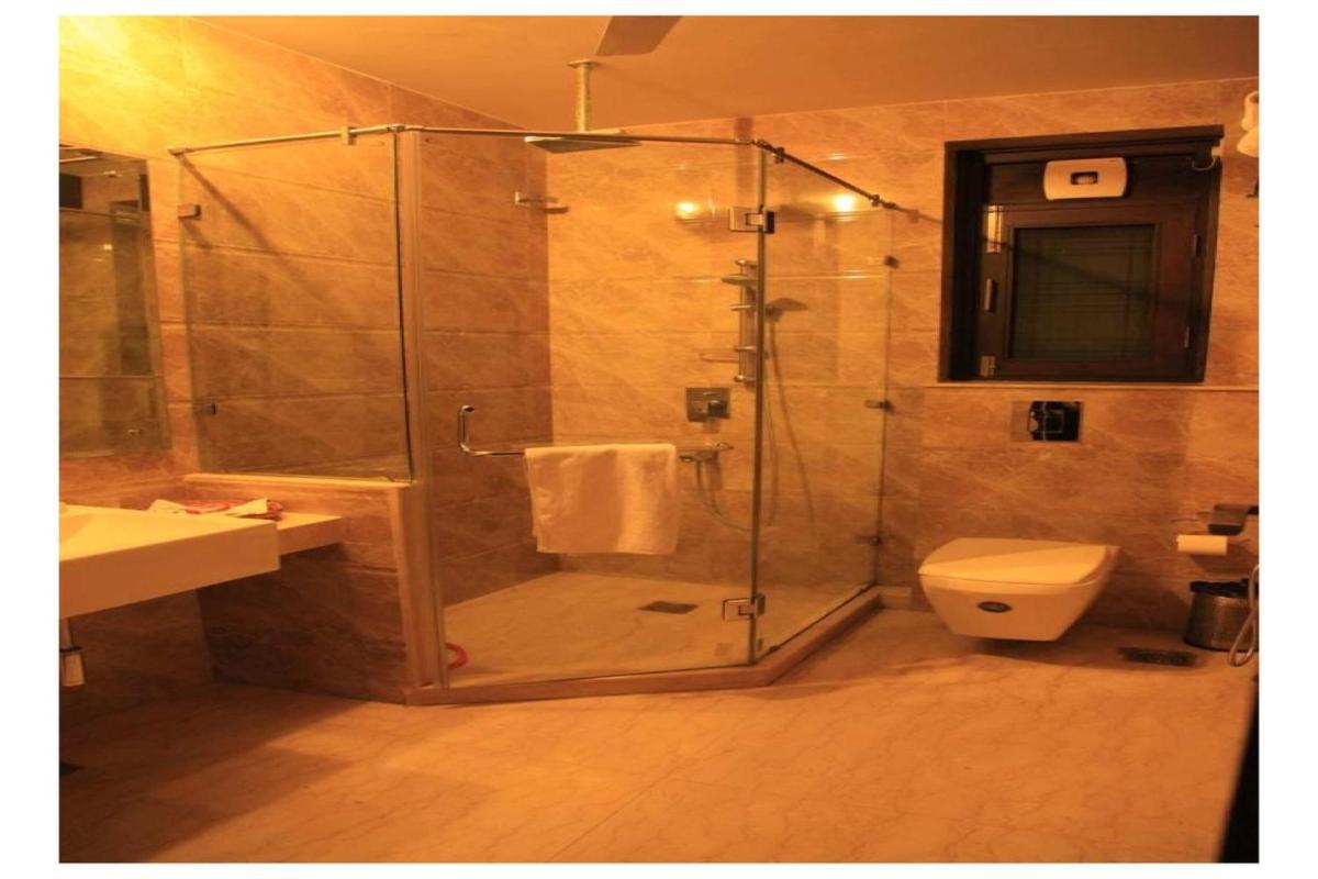 Indiyaah Inn Γκουργκάον Εξωτερικό φωτογραφία