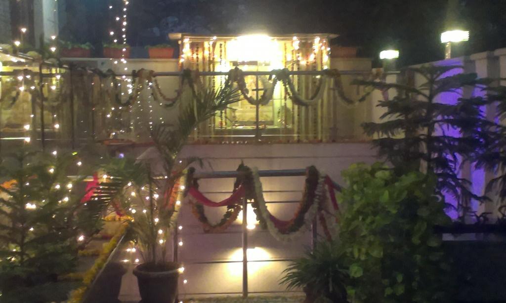 Indiyaah Inn Γκουργκάον Εξωτερικό φωτογραφία